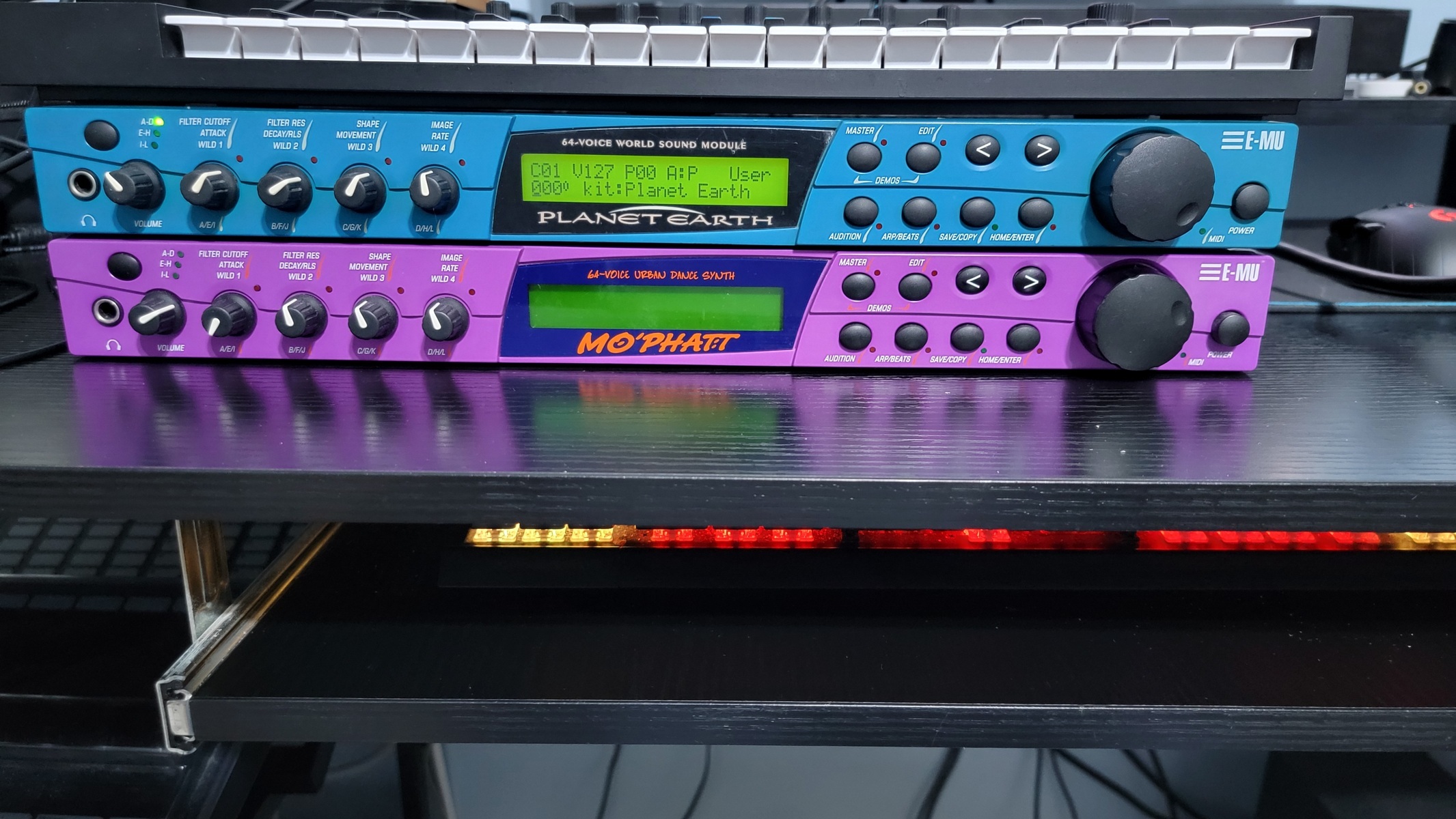 Electronic Synth Setup by mellisonant_mike featuring E-mu Planet Earth, E-mu Mo'Phatt, and Native Instruments Komplete Kontrol M32 and 2 more pieces of gear