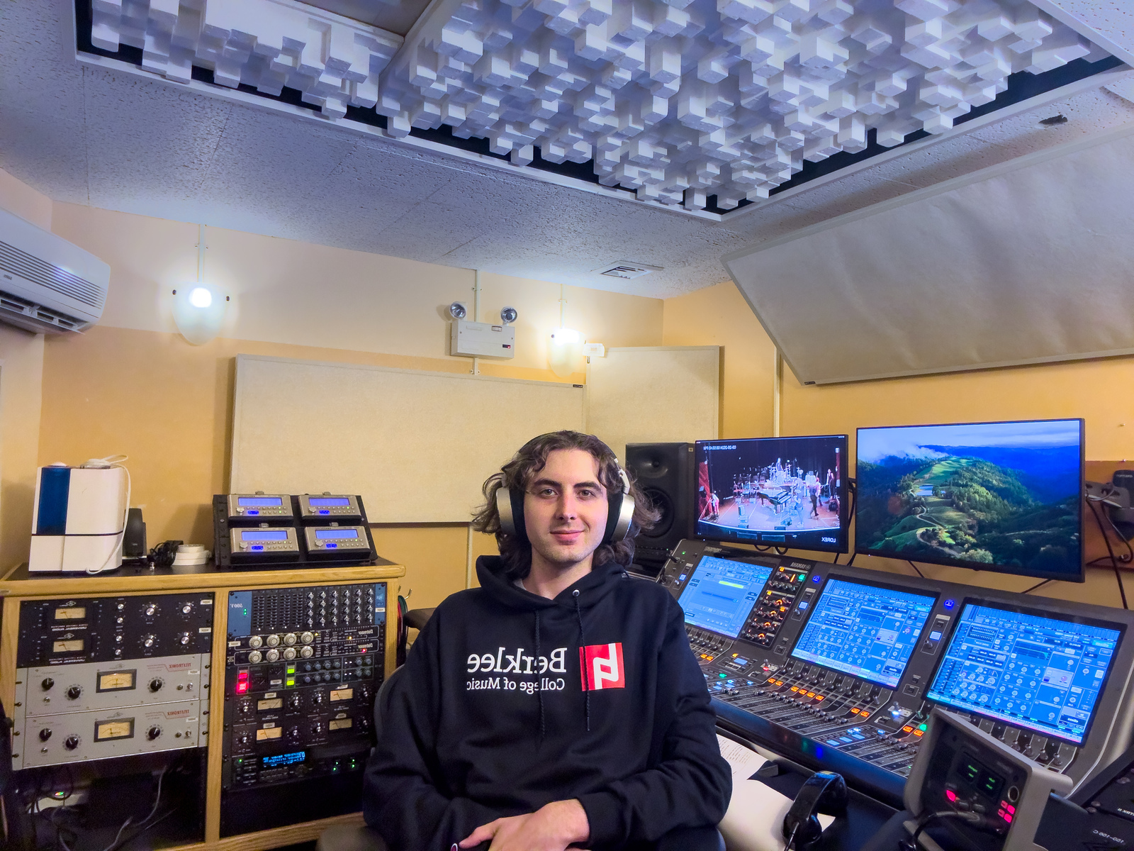 Electronic Studio Setup by centric_engineering featuring Yamaha CS-R5 Rivage PM5, Apple Mac Pro (General), and Apple Mac Studio and 15 more pieces of gear