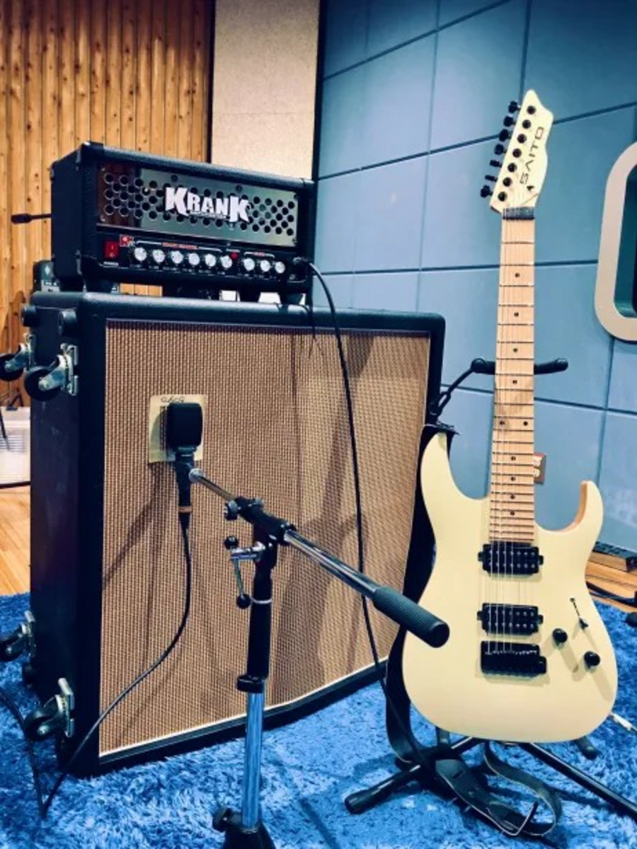 Music Gear Setup by toshihiro_kajihara featuring Krank Rev Jr. Pro 50w Amp Head
