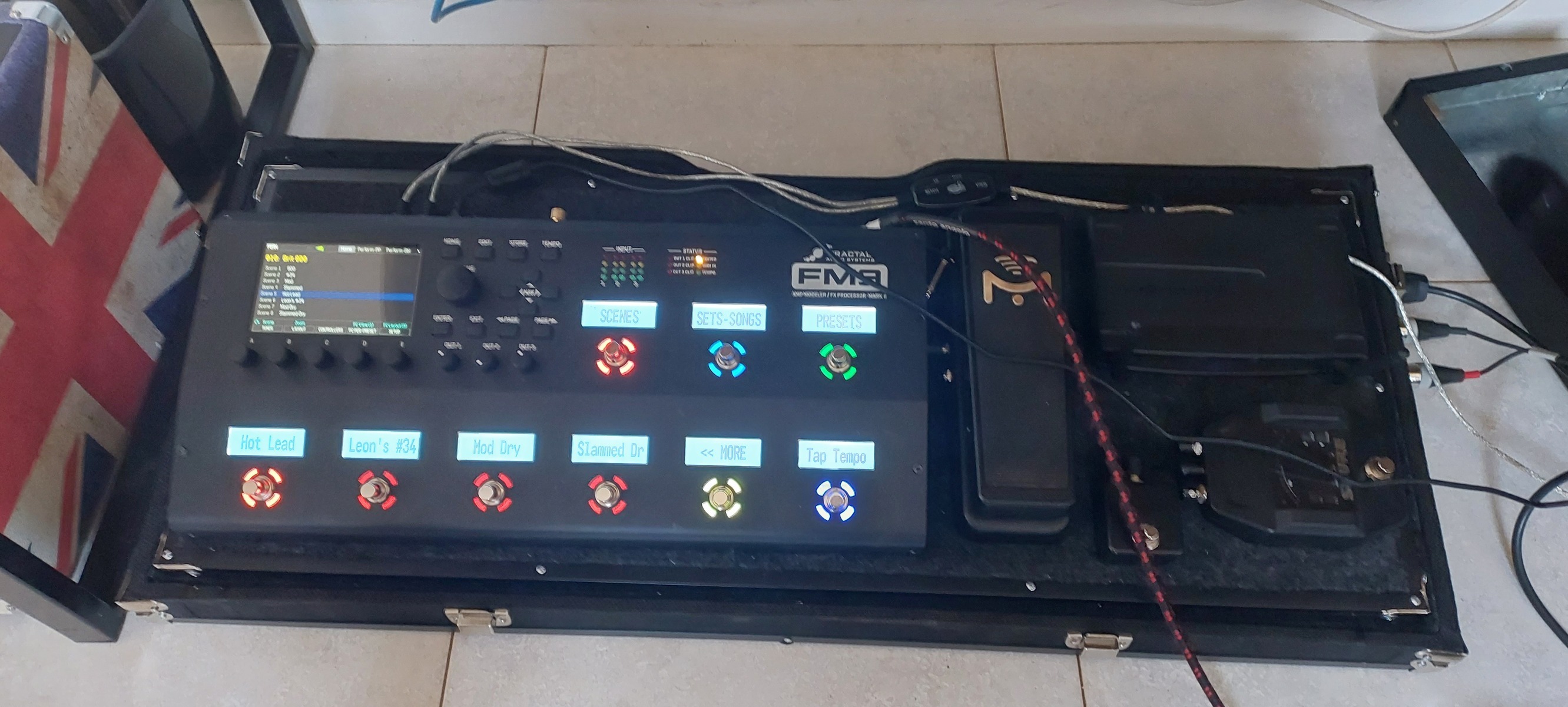 Metal Pedalboard by felipefern featuring Fractal FM9, Mission Engineering SP-1, and Shure GLXD16+ Digital Wireless Guitar Pedal System and 2 more pieces of gear