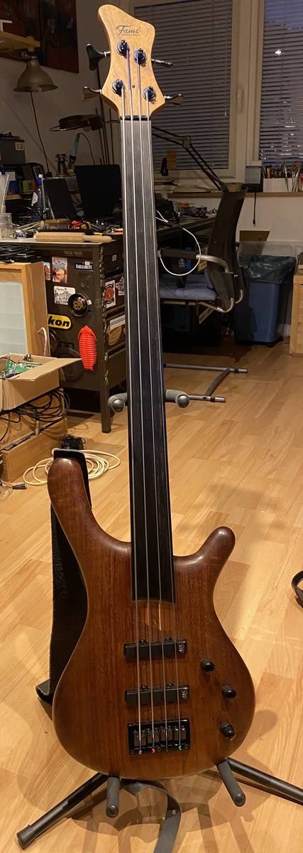 Music Gear Setup by bert_roelse featuring Fame Baphomet 4 String Bass