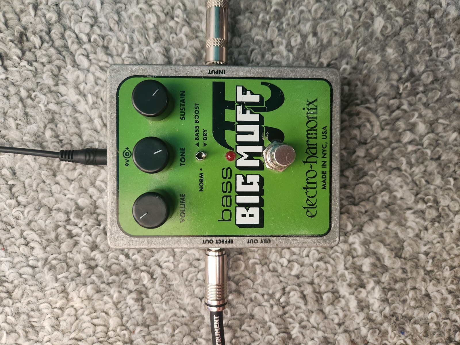 Pedalboard by sean_stevens featuring Electro-Harmonix Bass Big Muff Pi Fuzz