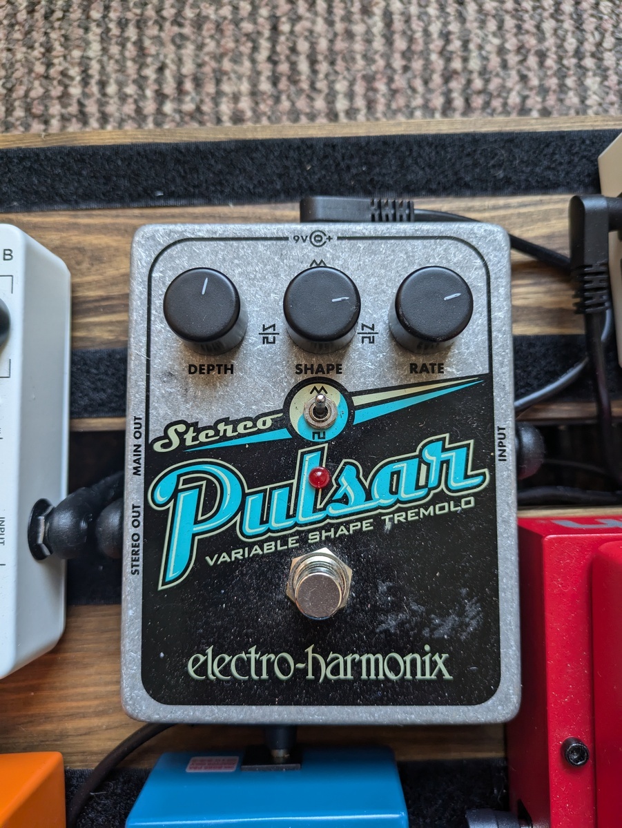 Pedalboard by daniel_korhonen featuring Electro-Harmonix XO Stereo Pulsar