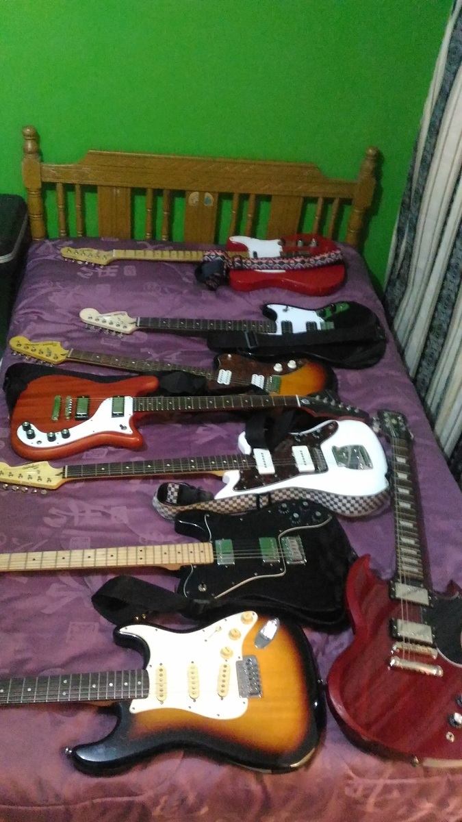 Squier Music Gear Setup by alexander_nava featuring Squier Affinity Series Telecaster, Squier Bullet Mustang HH, and Squier Jagmaster Electric Guitar and 5 more pieces of gear