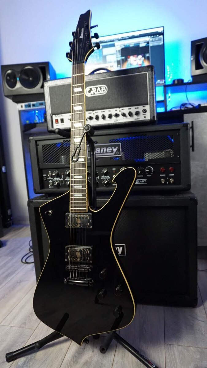 Metal Amp Rig by cozvtieg9 featuring Ibanez Iceman IC400, Laney BCC-IRT60H, and Laney IRT212 Ironheart