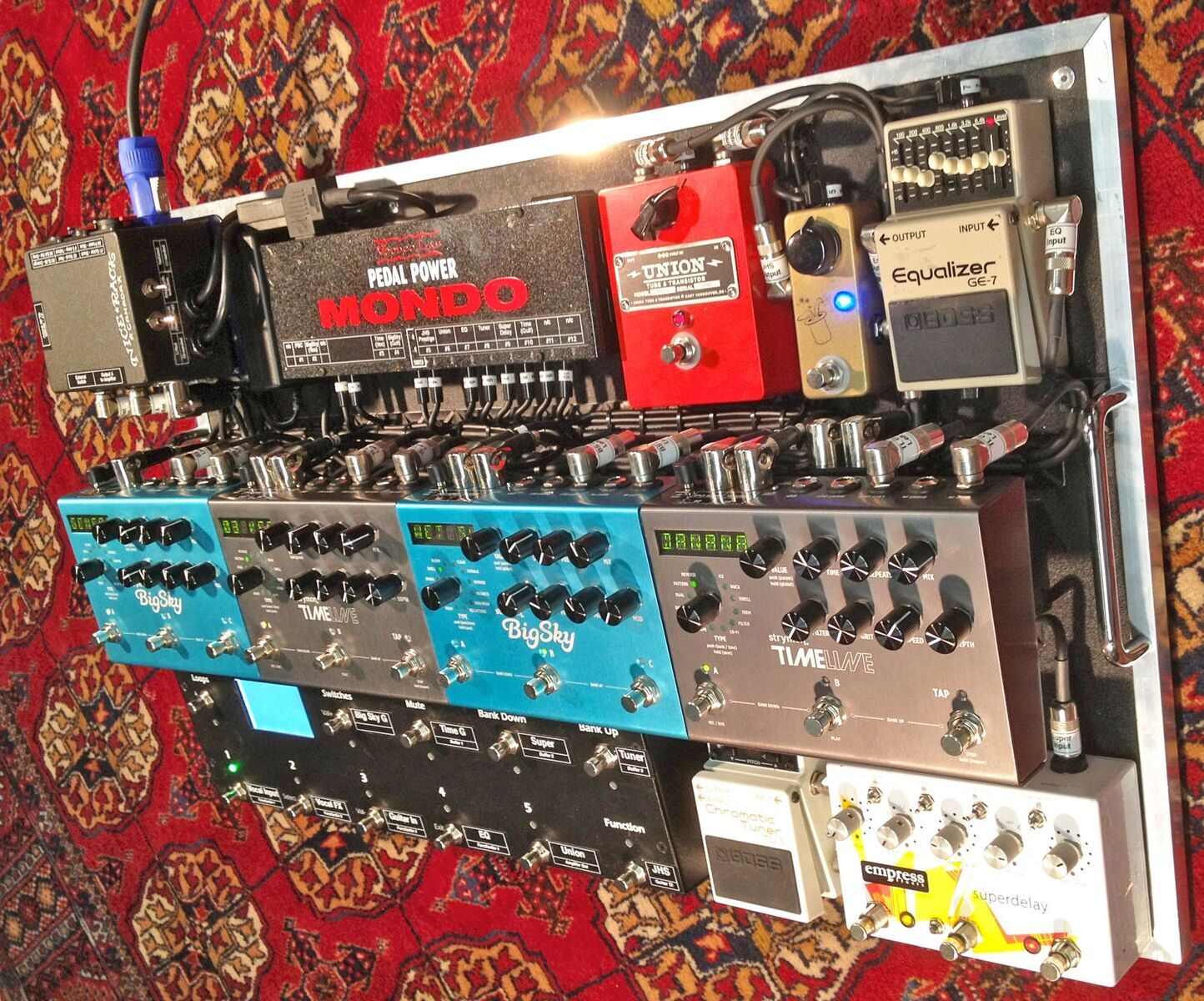 Music Gear Setup by johnduggard featuring Voodoo Lab Pedal Power MONDO, Boss GE-7 Graphic Equalizer, and Strymon TimeLine and 3 more pieces of gear