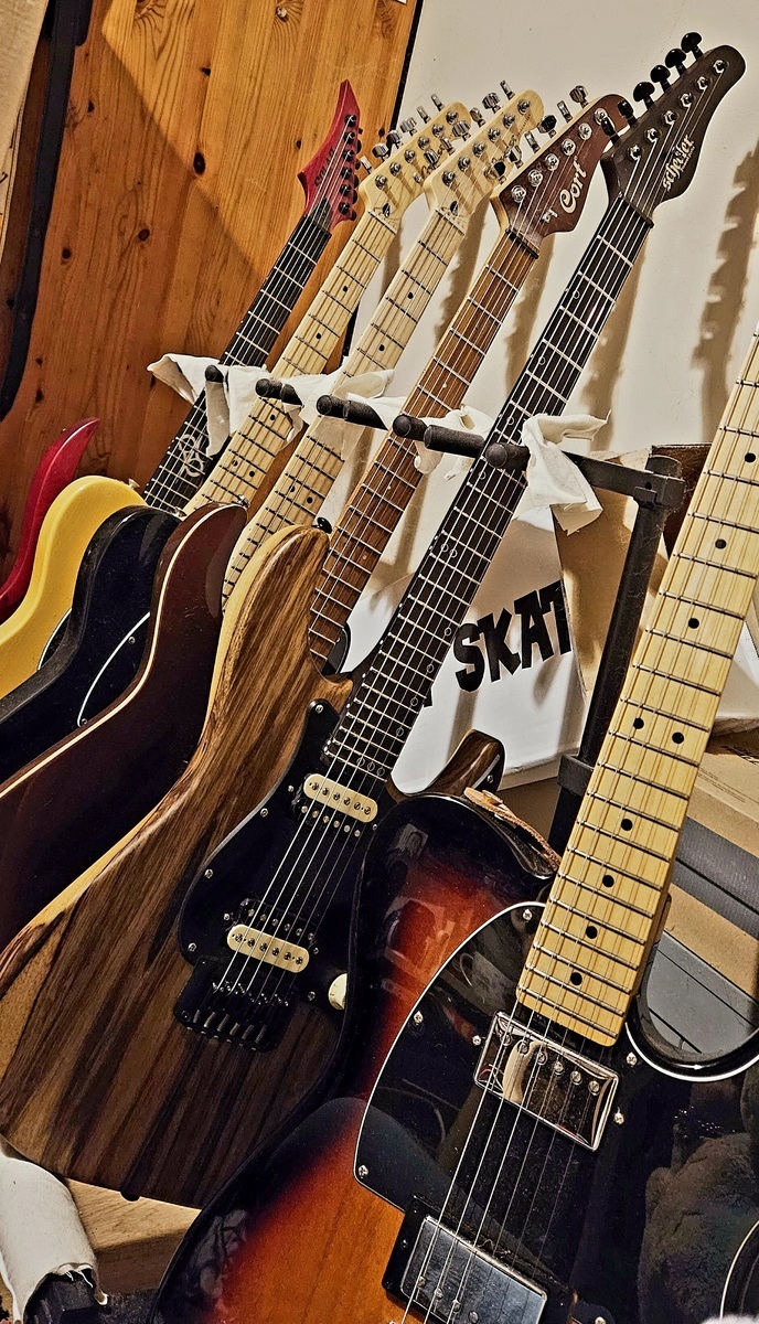 Hip Hop Studio Setup by ontheshouldersofgiants featuring Schecter Sun Valley Super Shredder Exotic HH Hardtail, Fender Player II Telecaster HH Electric Guitar, and Cort G300 Pro and 2 more pieces of gear