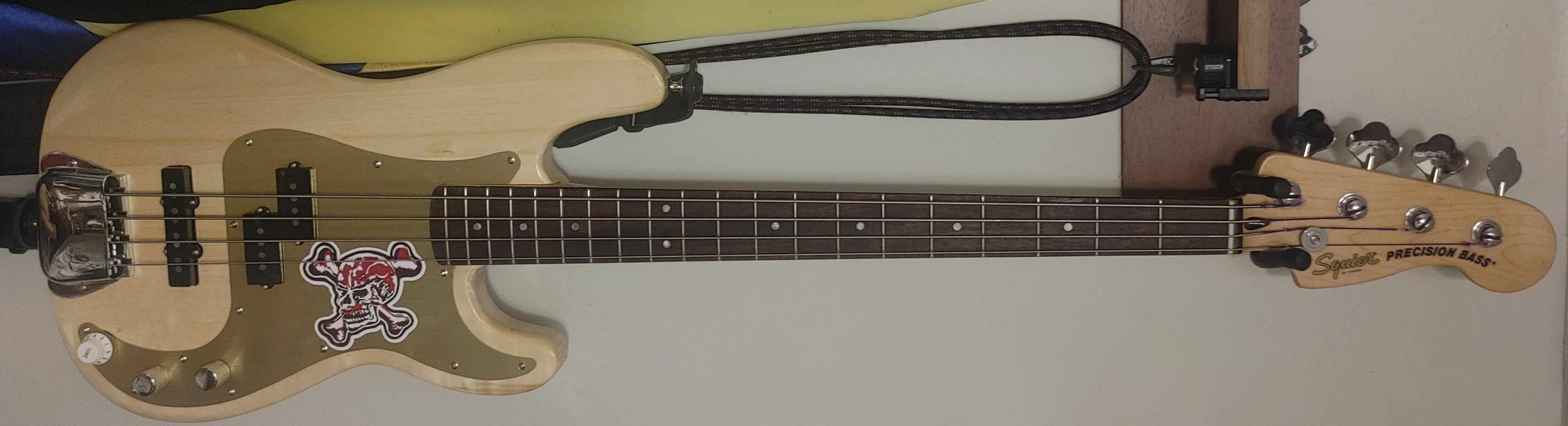 Bass Rig by vagen featuring Ernie Ball Hybrid Slinky Cobalt Flatwound Bass Strings (45-105), Squier Precision Affinity PJ, and Fender HiMass Bass Bridge