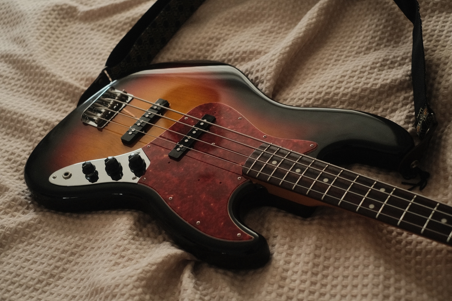 Music Gear Setup by bassist featuring Fender Japan JB-62