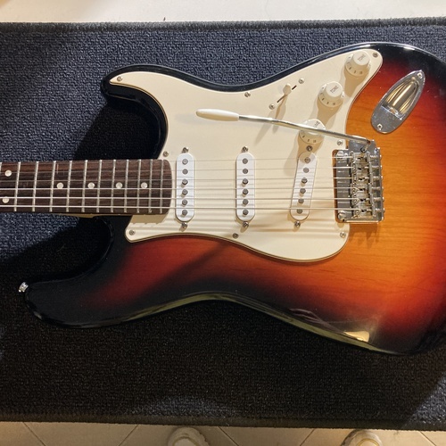 Squier Standard Stratocaster - Best Deals, Reviews, & Pro Users | Equipboard