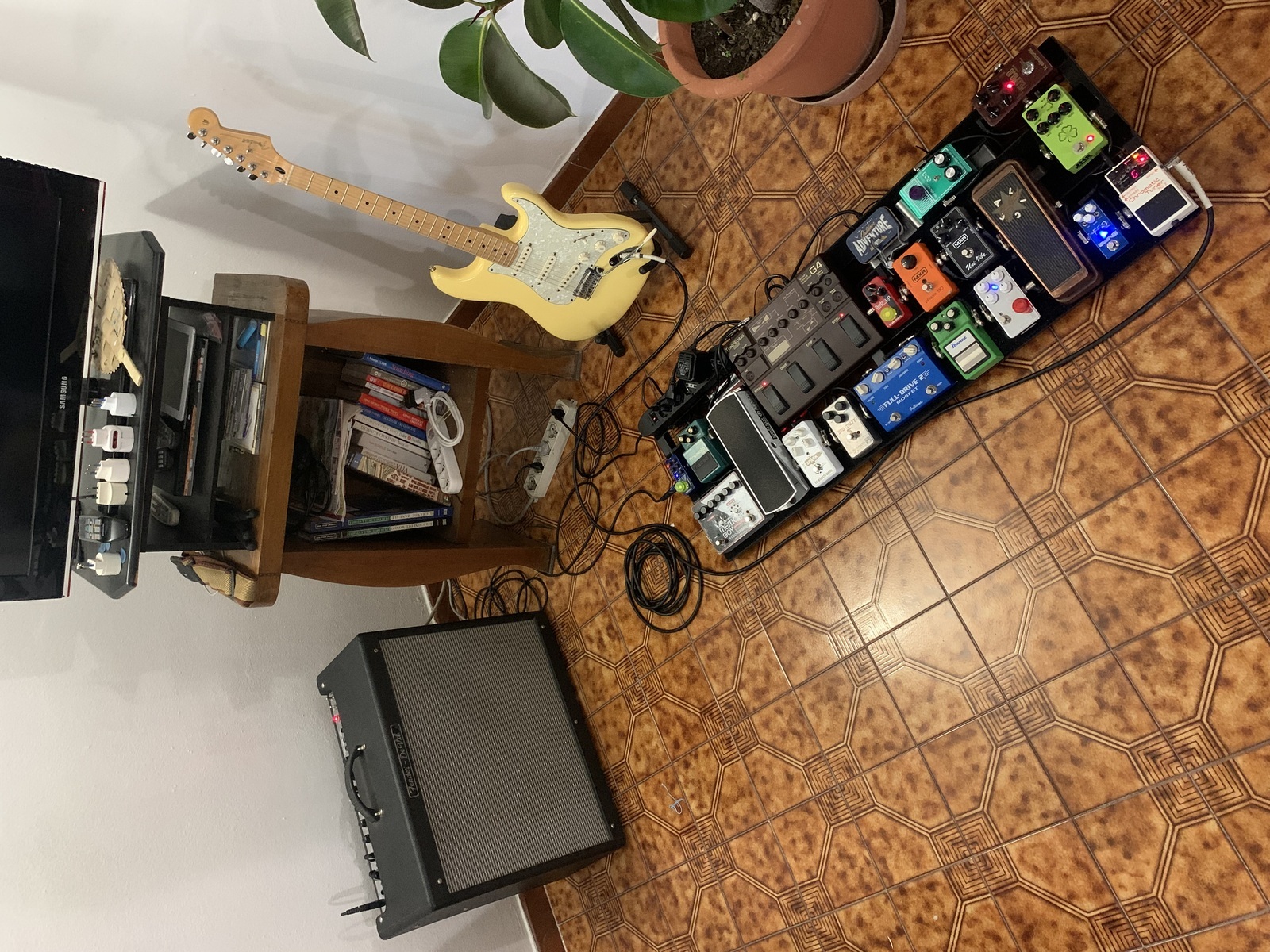 Pedalboard by alessandrovai featuring Fender Player Stratocaster, Boss TU-2 Chromatic Tuner, and JHS Clover and 24 more pieces of gear