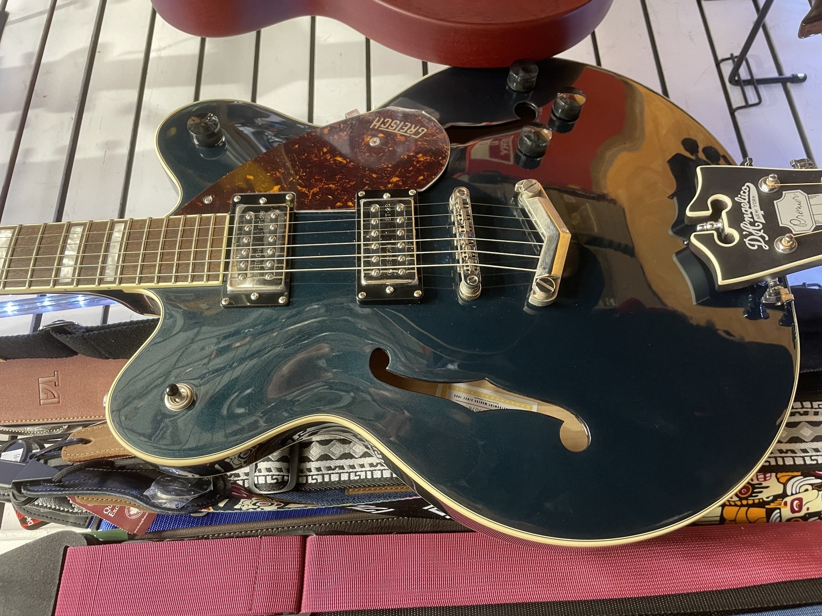 Music Gear Setup by stanleyburns featuring Gretsch Streamliner G2622