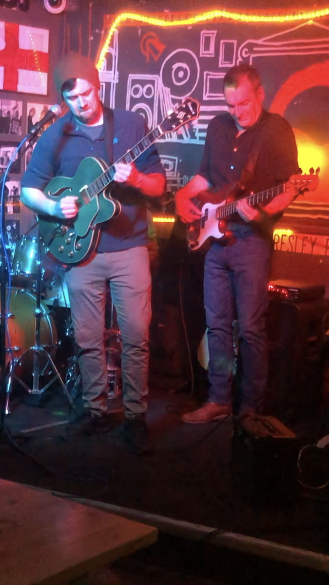 Music Gear Setup by robdowler featuring Ibanez Artcore AFS95T