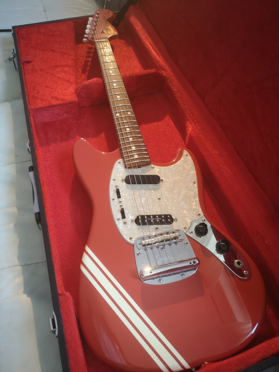 bilia_haim's music gear photo