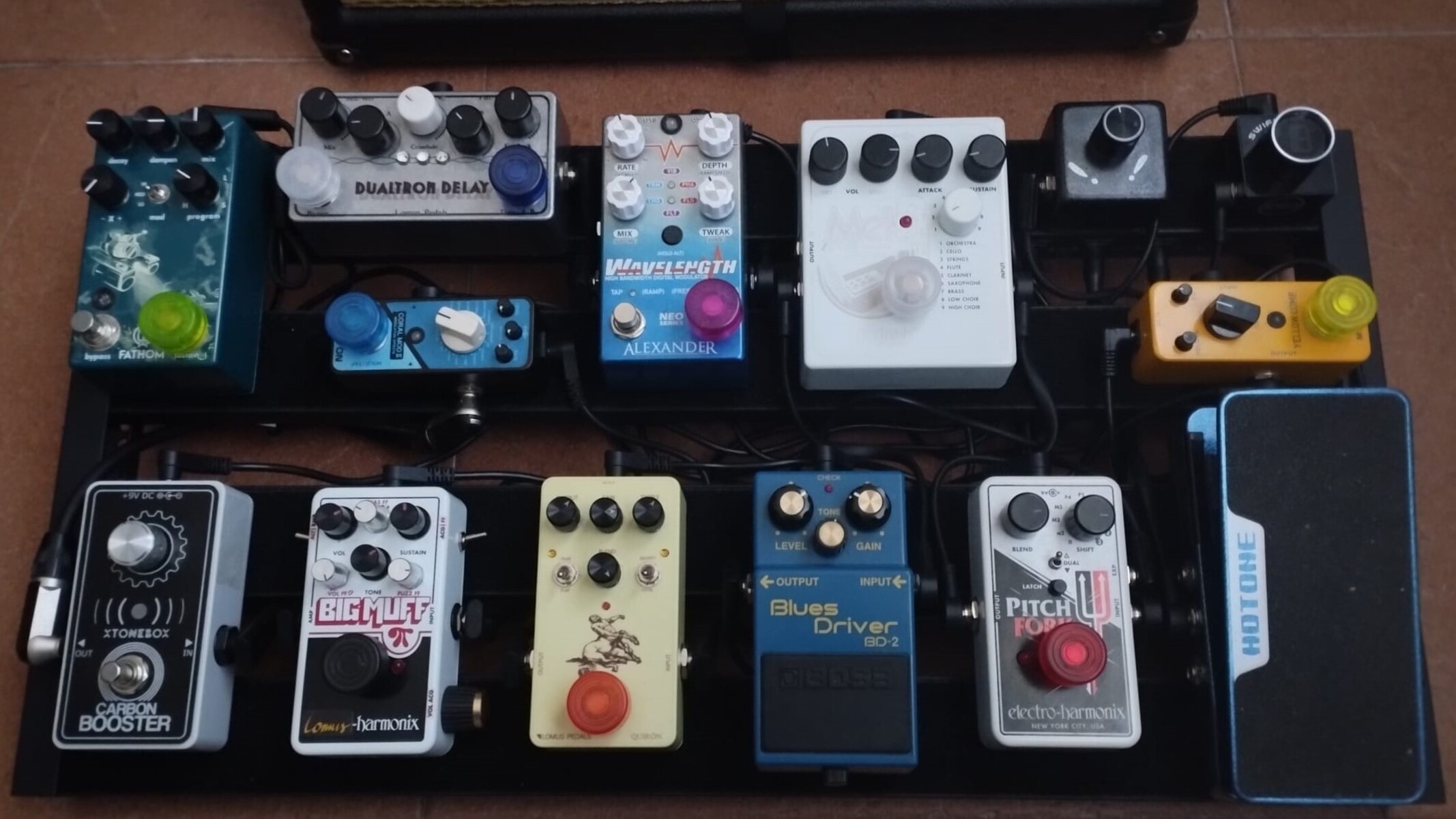 Pedalboard by iariass featuring Swiff Audio C10 Tuner Mini Pedal, Hotone SP20 Soul Press II Volume Wah, and Mooer Yellow Comp and 9 more pieces of gear