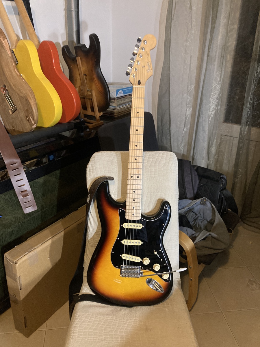 Music Gear Setup by alecani featuring Fender Stratocaster Electric Guitar