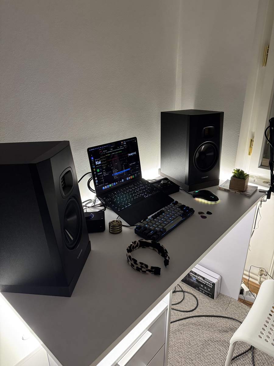 ADAM Audio Studio Setup by romandaniukh featuring ADAM Audio T7V and Audient Evo 4