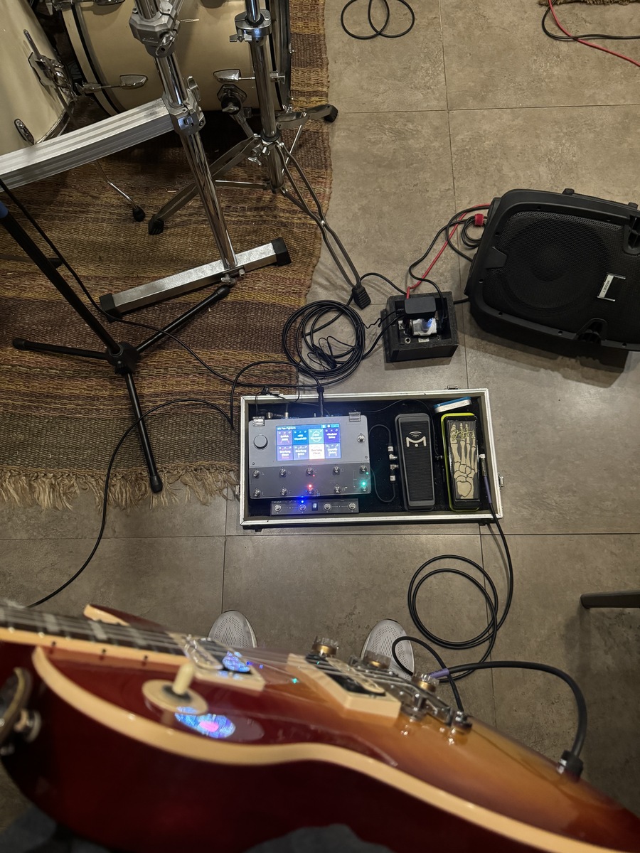 Metal Pedalboard by rgigioli featuring Dunlop KH95 Kirk Hammett Signature Cry Baby Wah, Neural DSP Quad Cortex, and Mission Engineering SP-1 and 1 more piece of gear