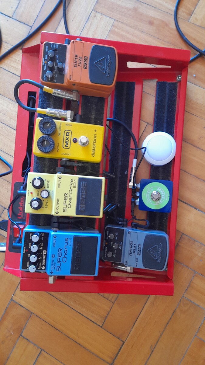 Metal Pedalboard by alejo featuring Behringer SF300 Super Fuzz, MXR M104 Distortion+, and Boss SD-1 Super OverDrive and 3 more pieces of gear