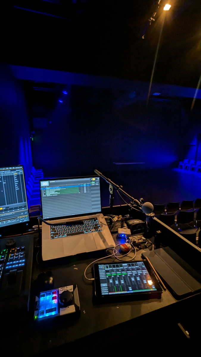 Apple Live Rig by issydl featuring Apple MacBook Pro (General), Apple iPad (General), and ETC Nomad & Puck and 2 more pieces of gear