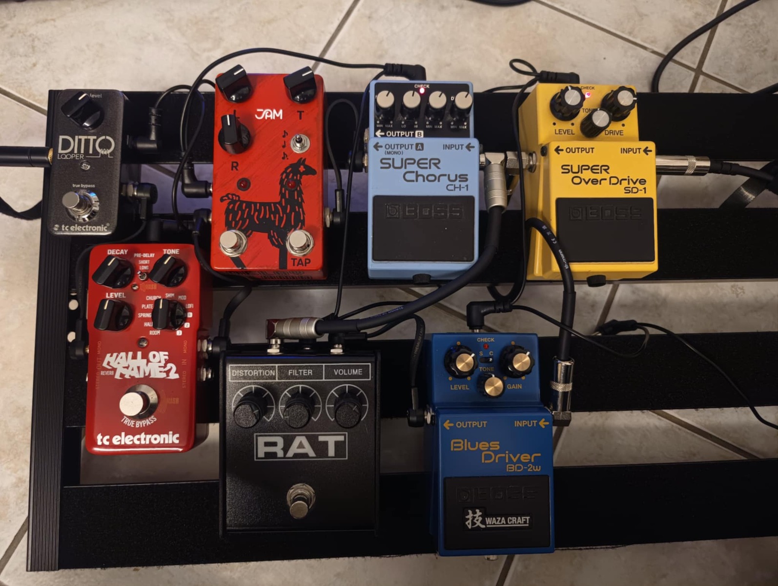 Pedalboard by thanasis featuring TC Electronic Ditto Looper, TC Electronic Hall of Fame 2 Reverb, and JAM Pedals Delay Llama mk.3 and 5 more pieces of gear