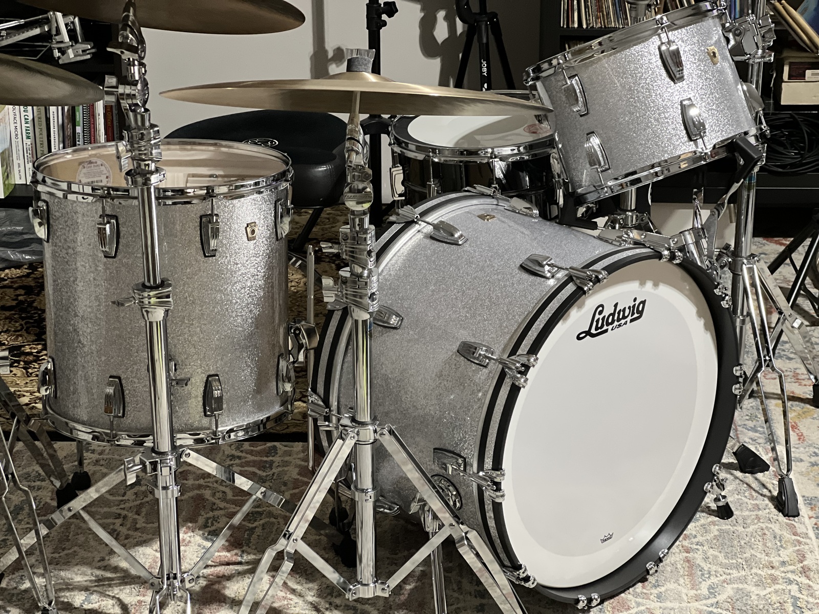Ludwig Drum Kit by memphissound featuring Ludwig Classic Maple Fab Silver Sparkle, Ludwig LAP37BCS Atlas Pro Boom/Straight Cymbal Stand, and Ludwig LAP27CS Atlas Pro Straight Cymbal Stand and 4 more pieces of gear