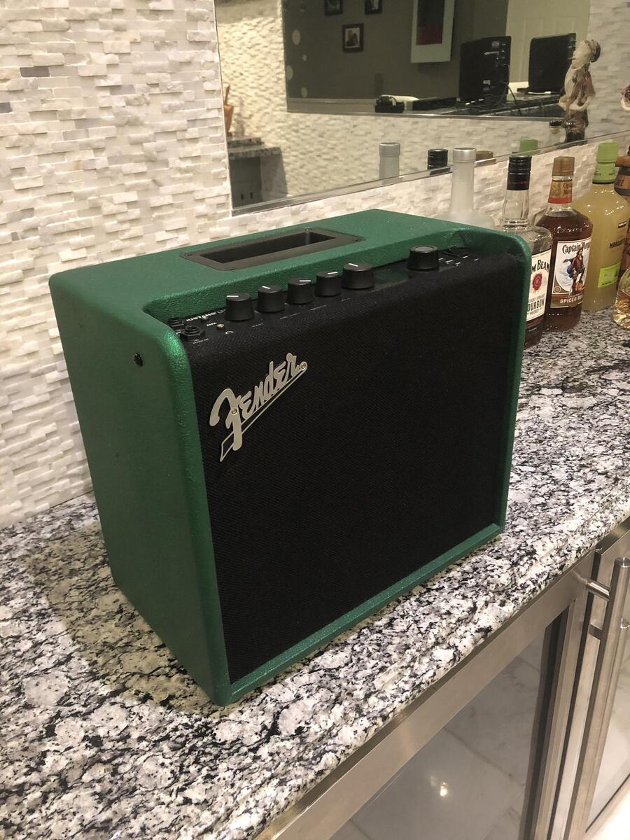 Amp Rig by rylie_stokley featuring Fender Mustang LT25 25W