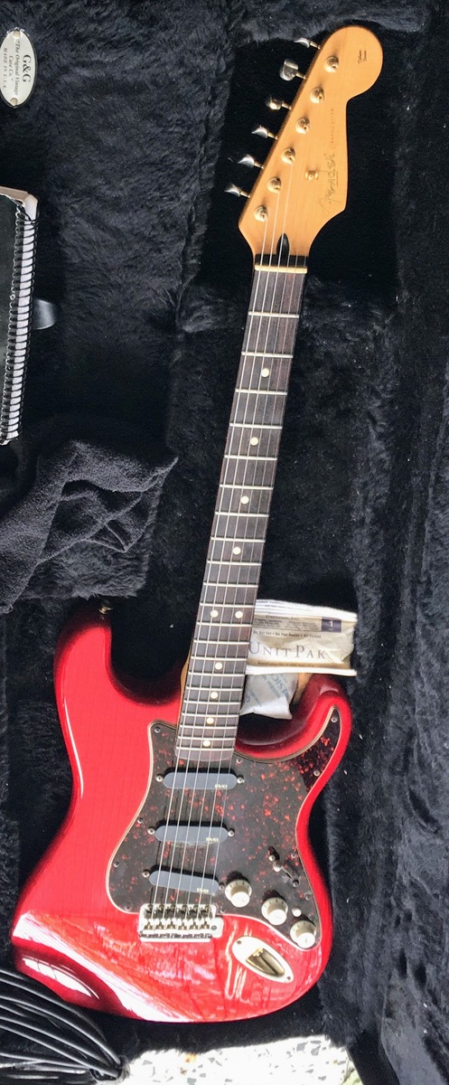 Music Gear Setup by ed_lofish featuring Fender Deluxe Player's Stratocaster Electric Guitar