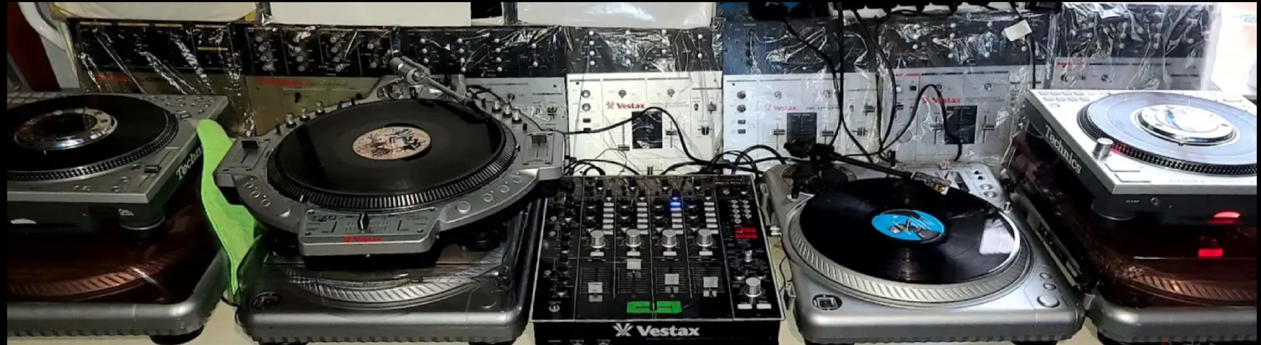Hip Hop DJ Setup by turn_tables featuring Vestax QFO, Vestax PDX-2000, and Vestax PMC-05 Pro III