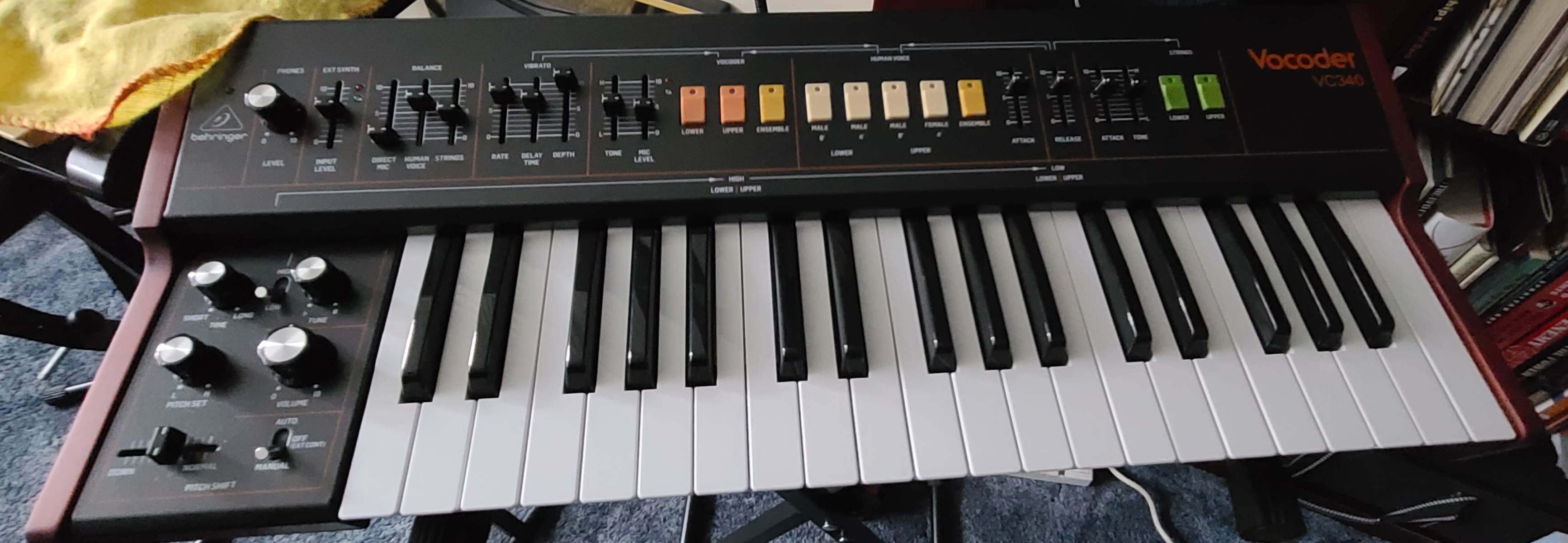 DJ Setup by turn_tables featuring Behringer Vocoder VC340