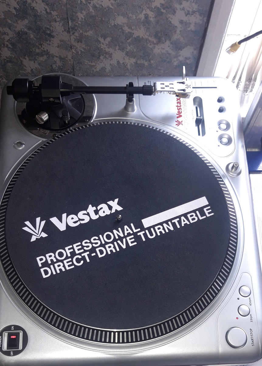 DJ Setup by turn_tables featuring Vestax PDX-2000