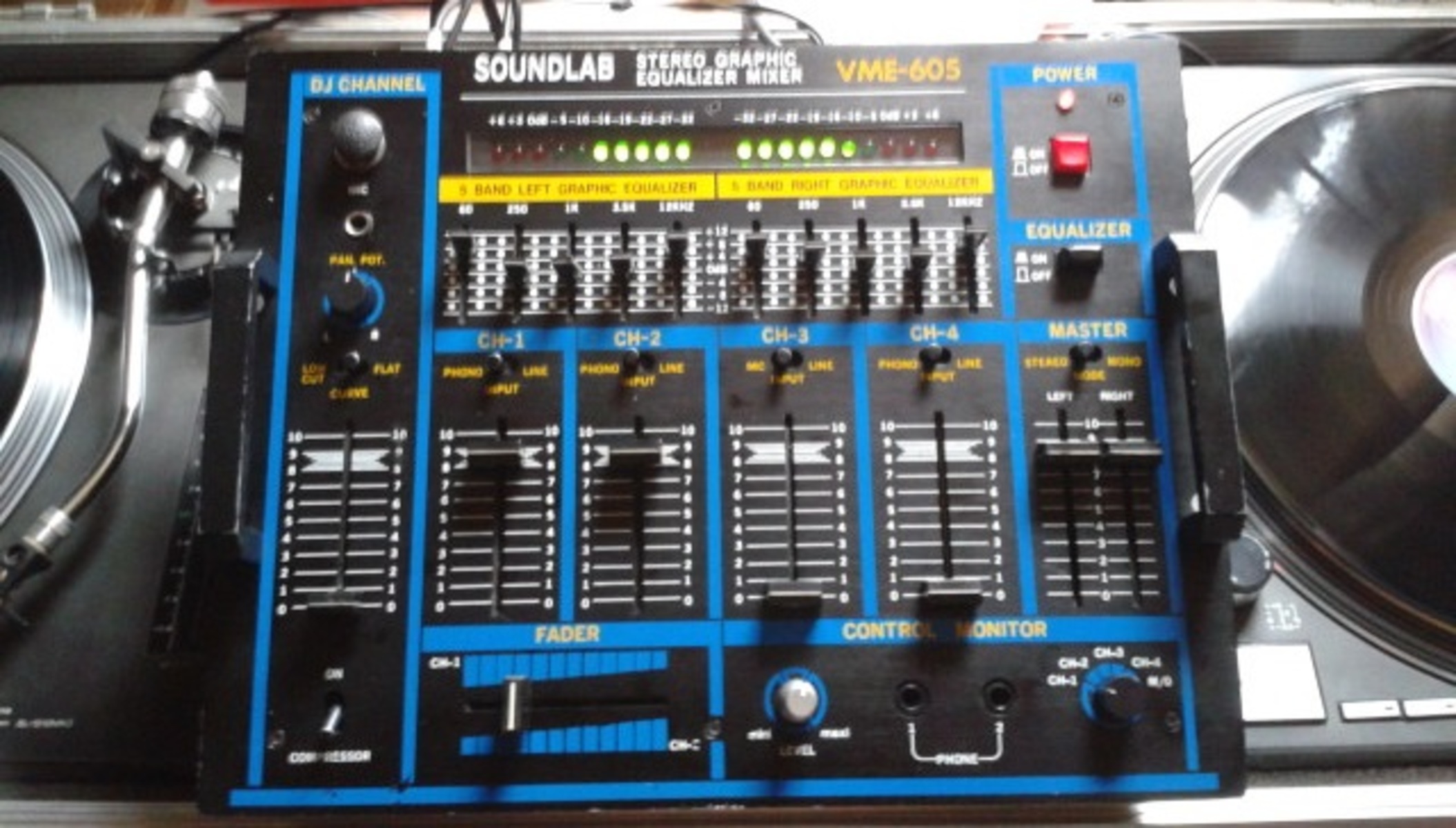 turn_tables's music gear photo