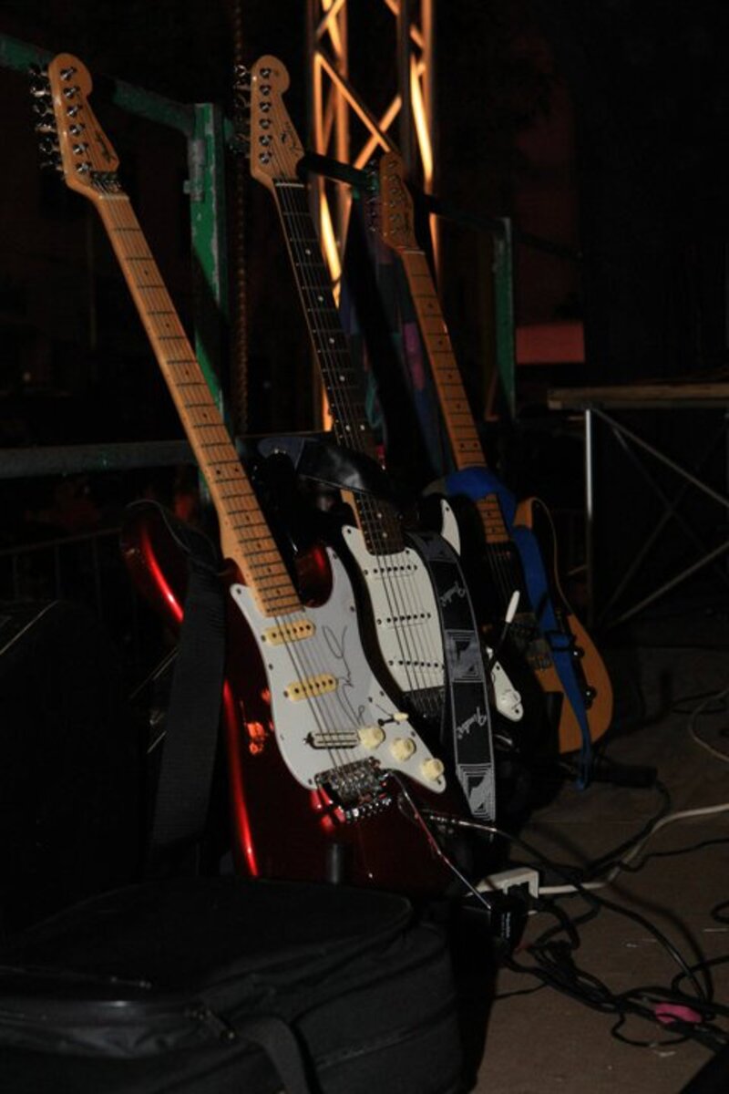 Music Gear Setup by dariovannozzi featuring Fender MIJ Contemporary Stratocaster 1985 Modified