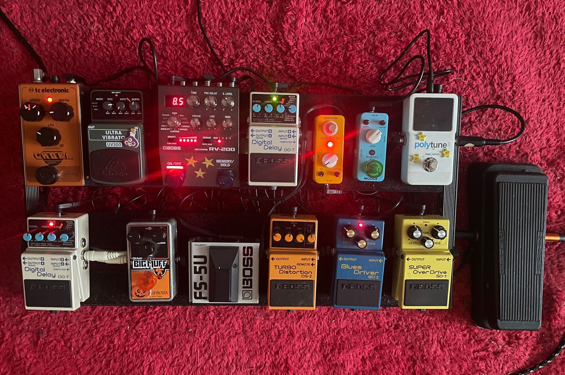 Boss Pedalboard by zaza_3121 featuring Dunlop GCB-95 Cry Baby, TC Electronic PolyTune 3, and Boss SD-1 Super OverDrive and 11 more pieces of gear
