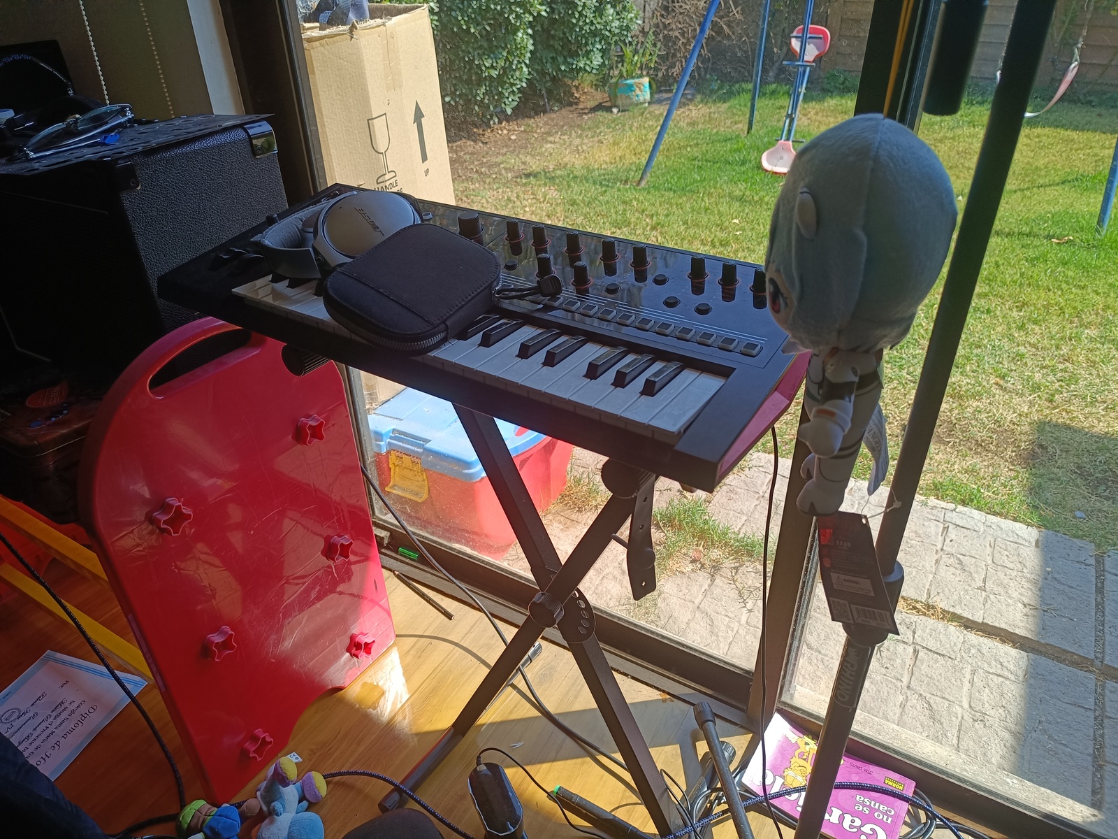 Electronic Synth Setup by taty featuring Laney LG20R and Roland JD-Xi Interactive Crossover Synthesizer