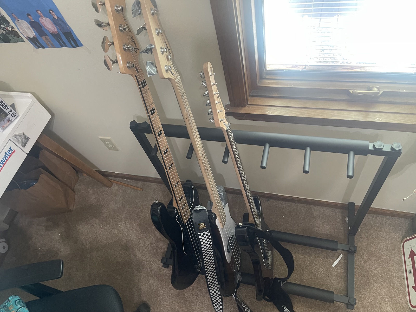 Punk Bass Rig by mister15 featuring Fender Geddy Lee Signature Jazz, Squier Precision Sonic, and Yamaha Pacifica 012