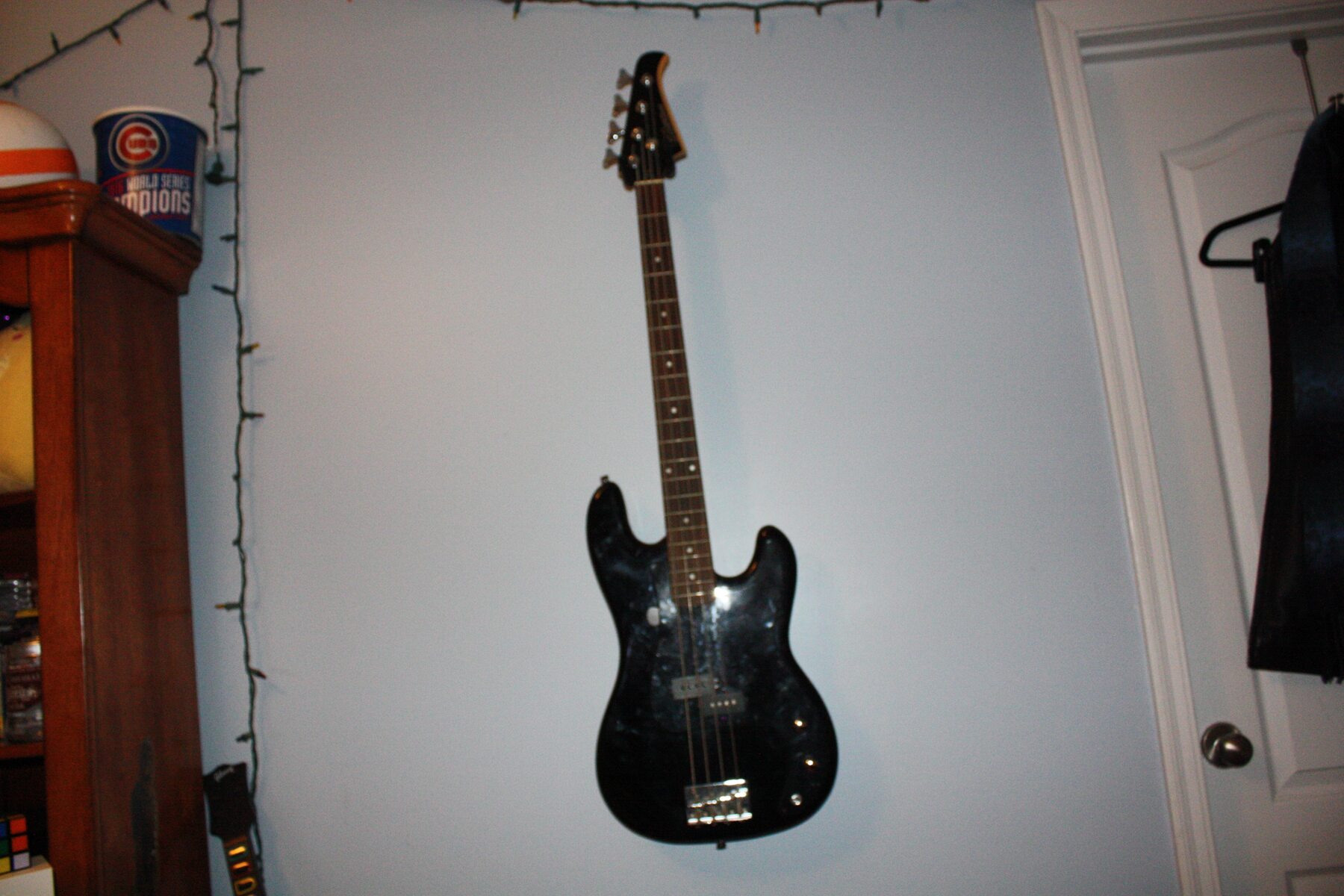 Music Gear Setup by thepancakeuni featuring Silvertone LB11