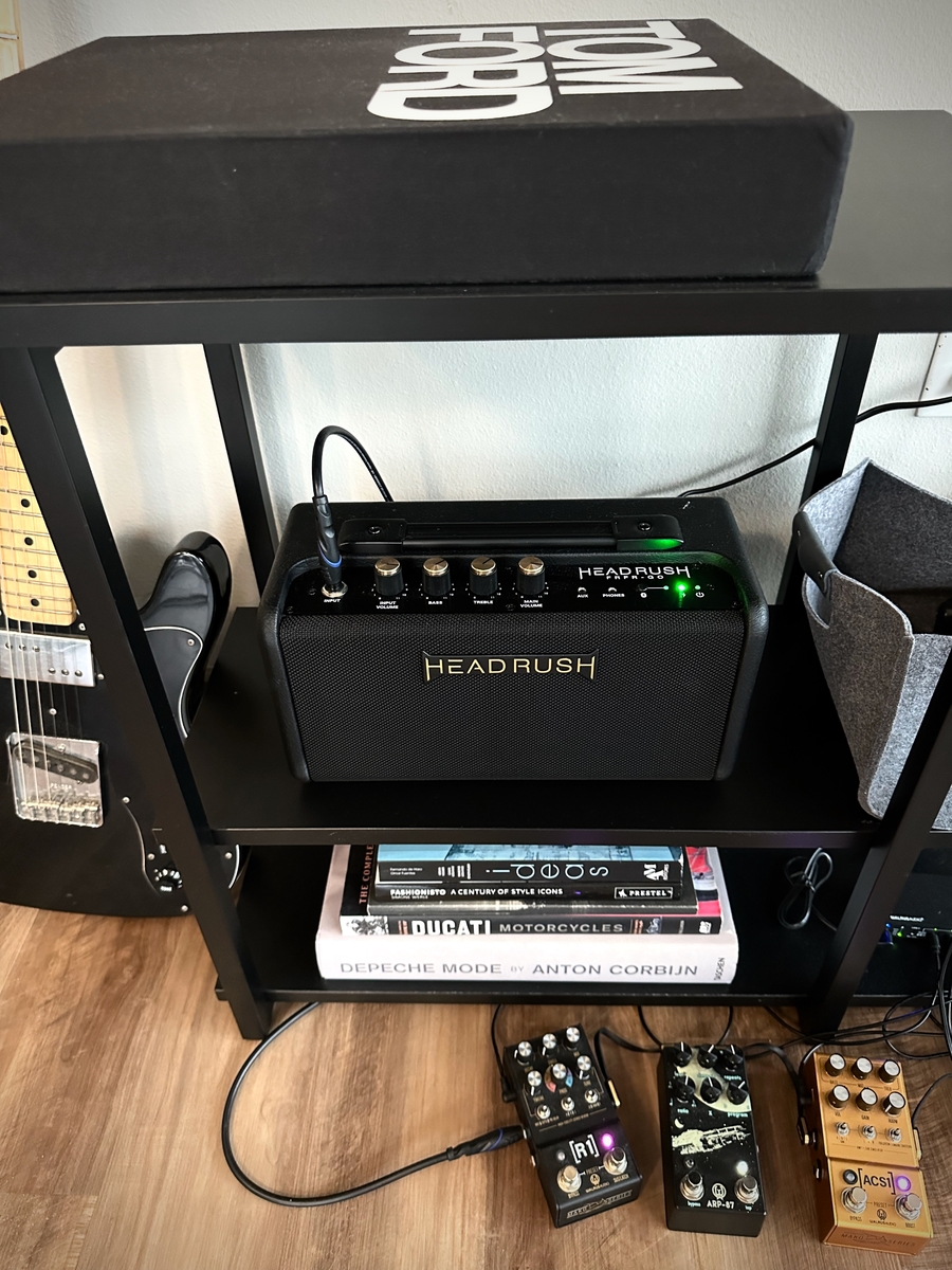Amp Rig by gchiaren featuring HeadRush FRFR Go Portable Desktop Amplifier