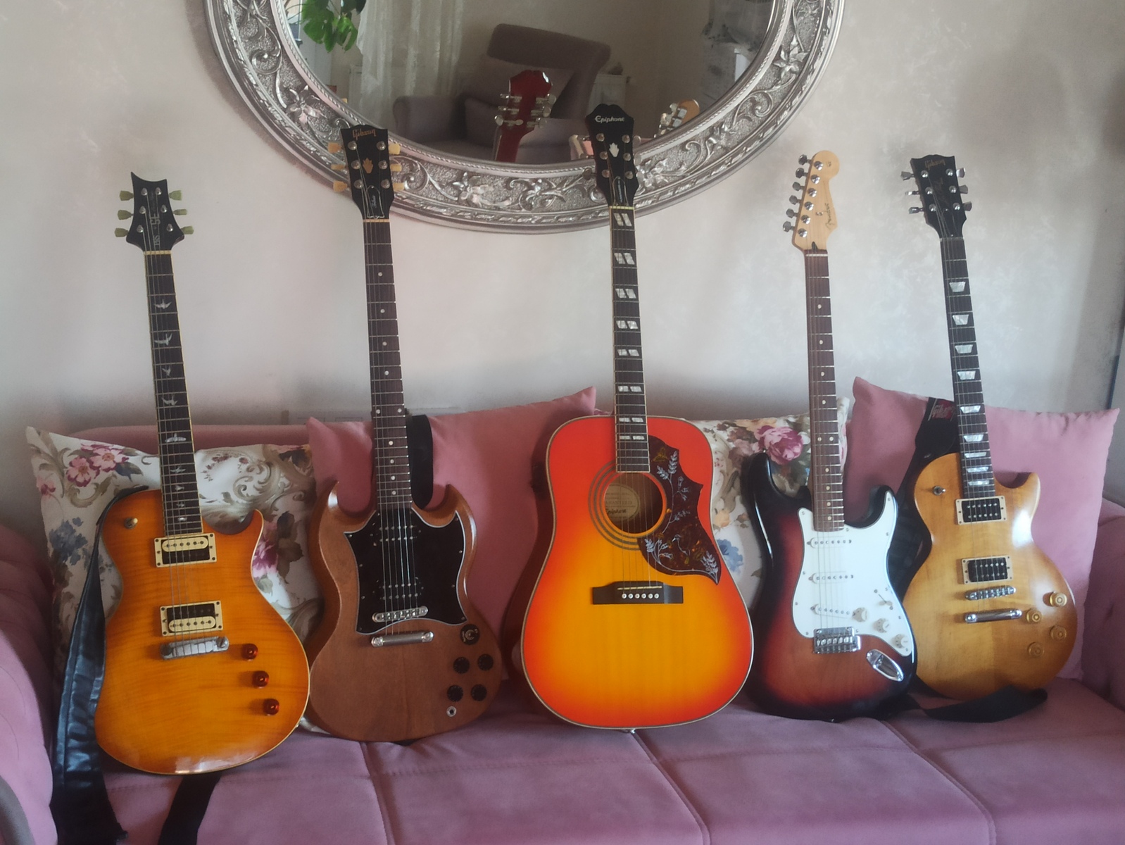 Metal Music Gear Setup by hakanbaysal featuring PRS SE Bernie Marsden, Gibson 2019 SG Standard Tribute, and Epiphone Modern Collection Hummingbird PRO and 2 more pieces of gear