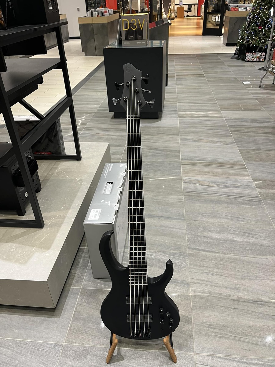 Music Gear Setup by dj_boost_usa featuring Ibanez IronLabel BTB625EX Bass