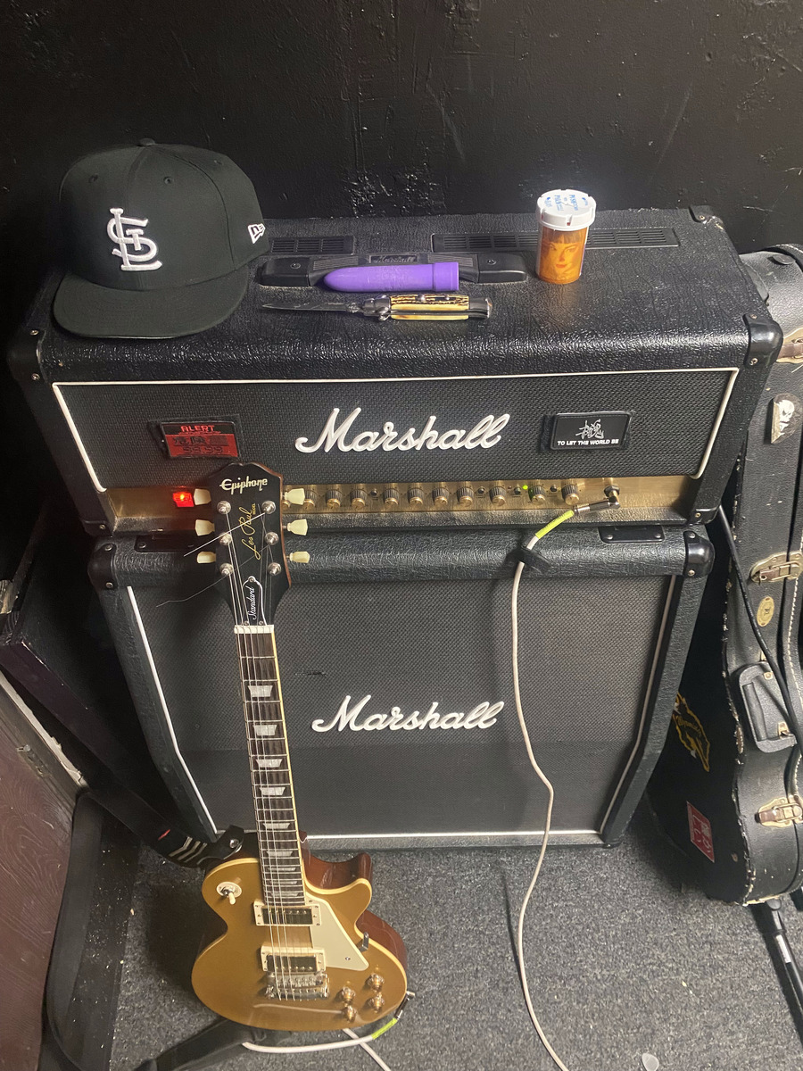 Metal Live Rig by ivan_soliton featuring Marshall DSL100H, Marshall 1960A 4x12'' Cabinet, and Epiphone Les Paul Standard '50s