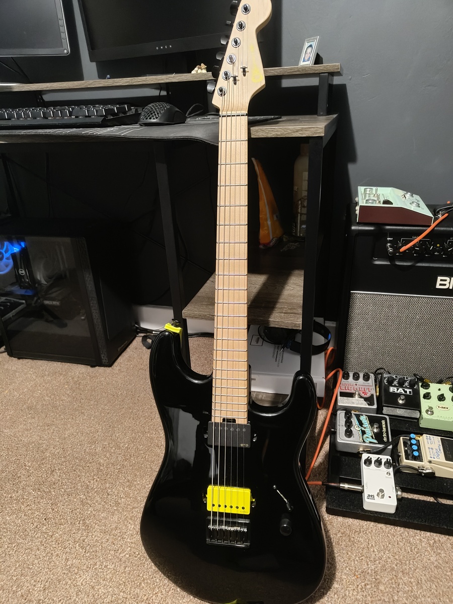Pedalboard by elliswatt featuring Charvel Sean Long Signature Pro-Mod San Dimas Style 1 HH HT M