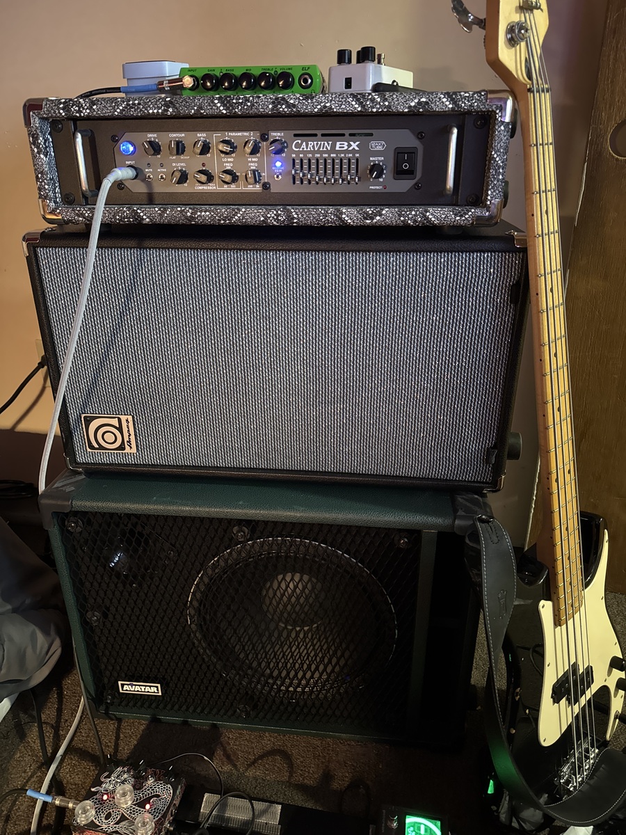 Metal Studio Setup by dreamsx featuring Ampeg SVT-210AV 2x10" 200-Watt Classic Bass Cabinet, Carvin BX500, and Trace Elliot ELF 200-watt Micro Bass Head and 3 more pieces of gear