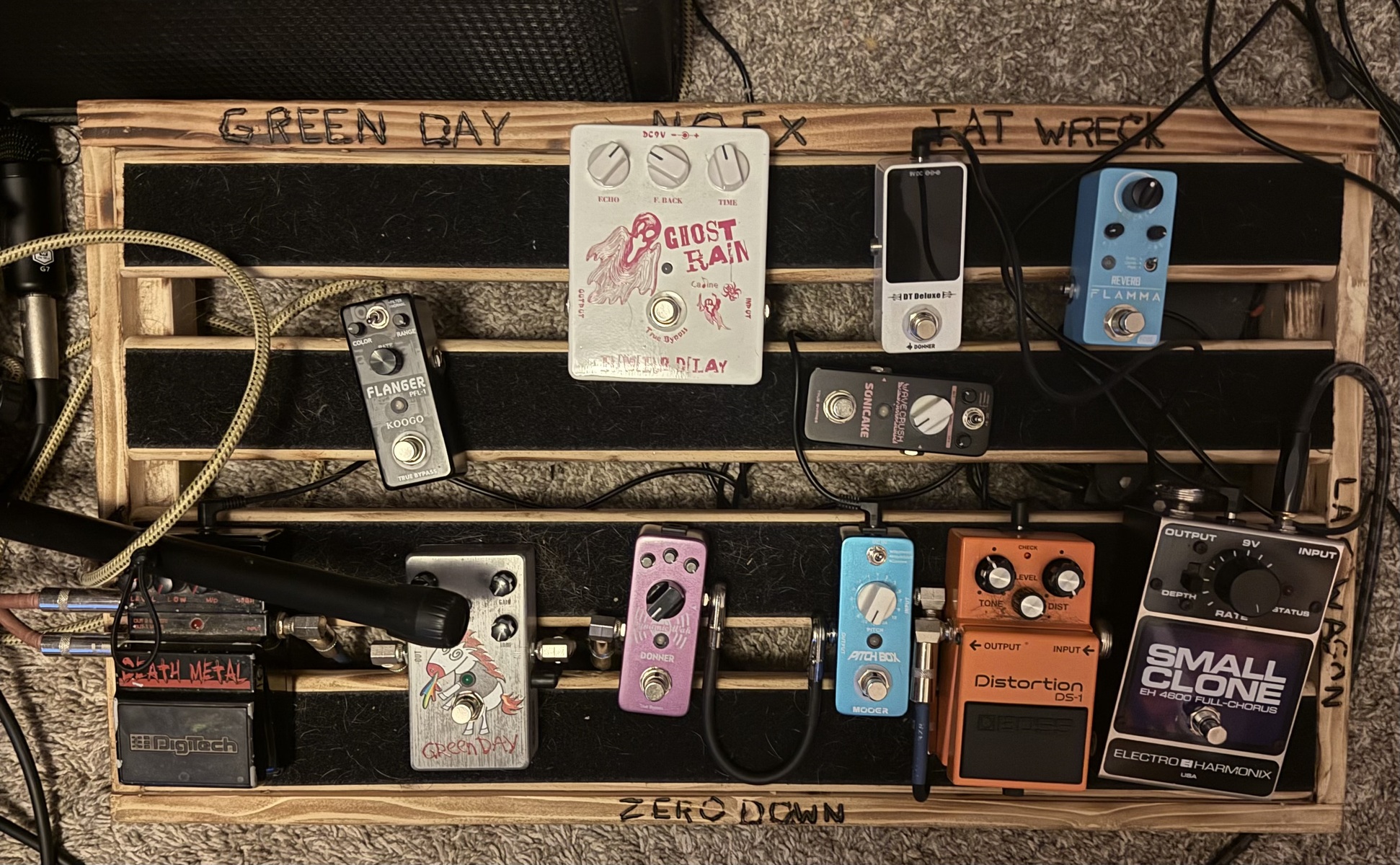 Pedalboard by tsua featuring Boss DS-1 Distortion, Electro-Harmonix EH-4600 Small Clone, and Mooer Pitch Box and 7 more pieces of gear