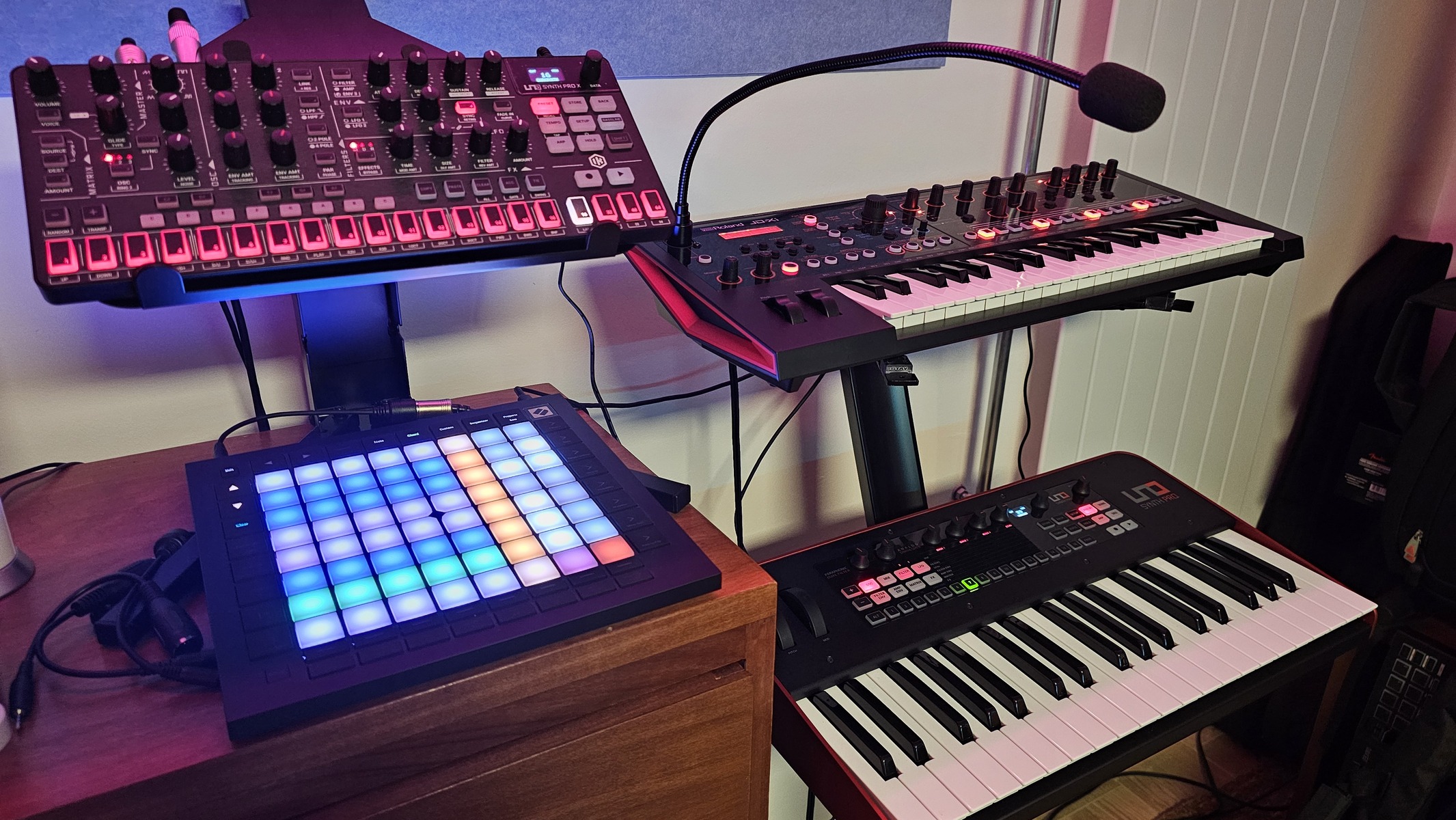 Electronic Studio Setup by luis_dj featuring IK Multimedia UNO Synth Pro X Paraphonic Analog Synthesizer, IK Multimedia UNO Synth Pro 37-Key Analog Synthesizer, and Roland JD-Xi Interactive Crossover Synthesizer and 2 more pieces of gear