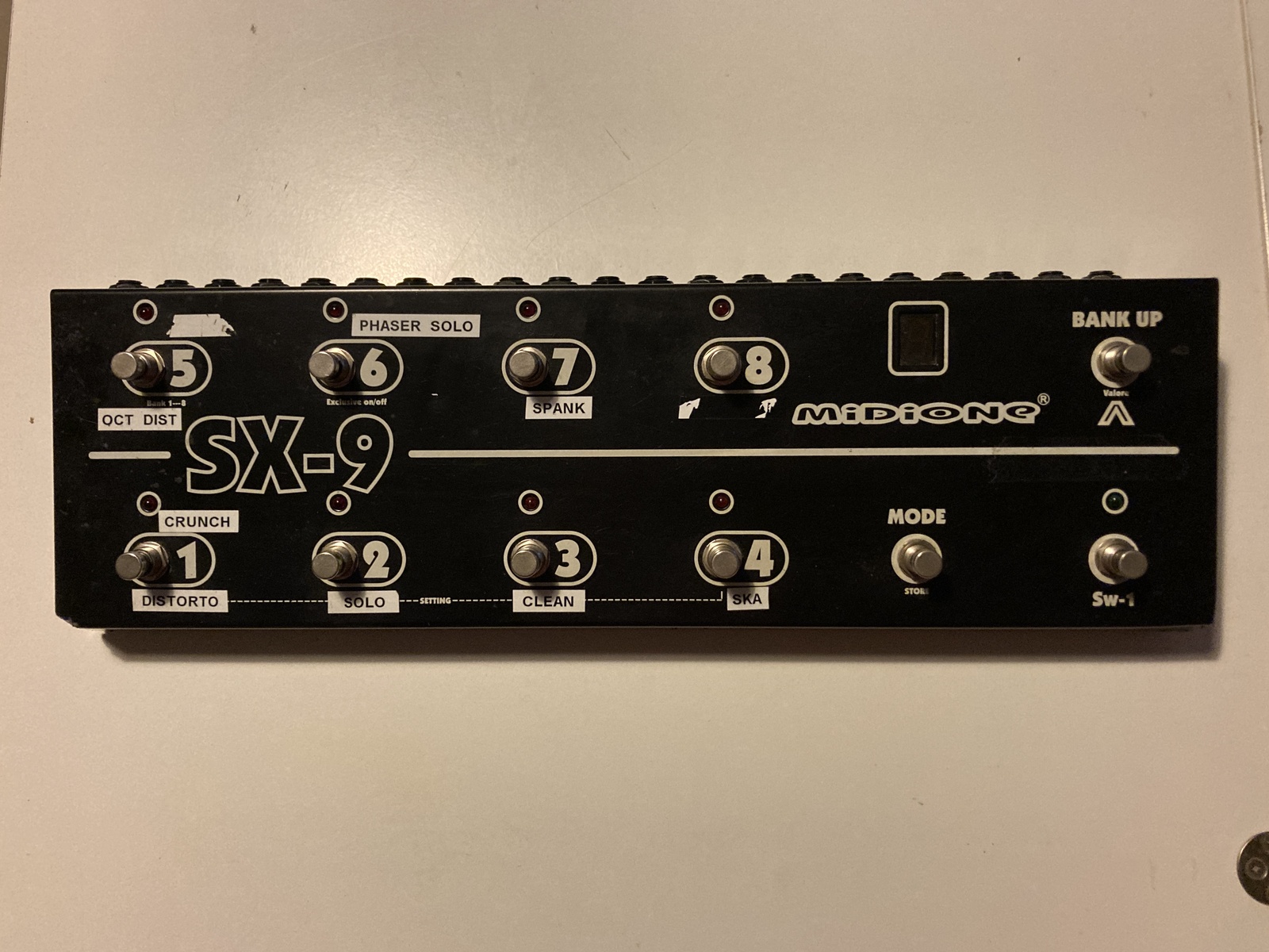 Pedalboard by alecani featuring Midione SX-9 Pedal Looper Switcher