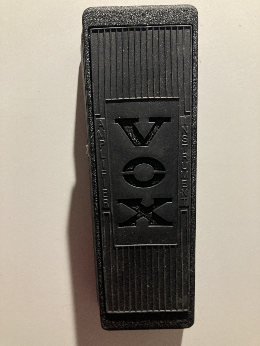 Metal Pedalboard by alecani featuring Vox V845 Wah Pedal