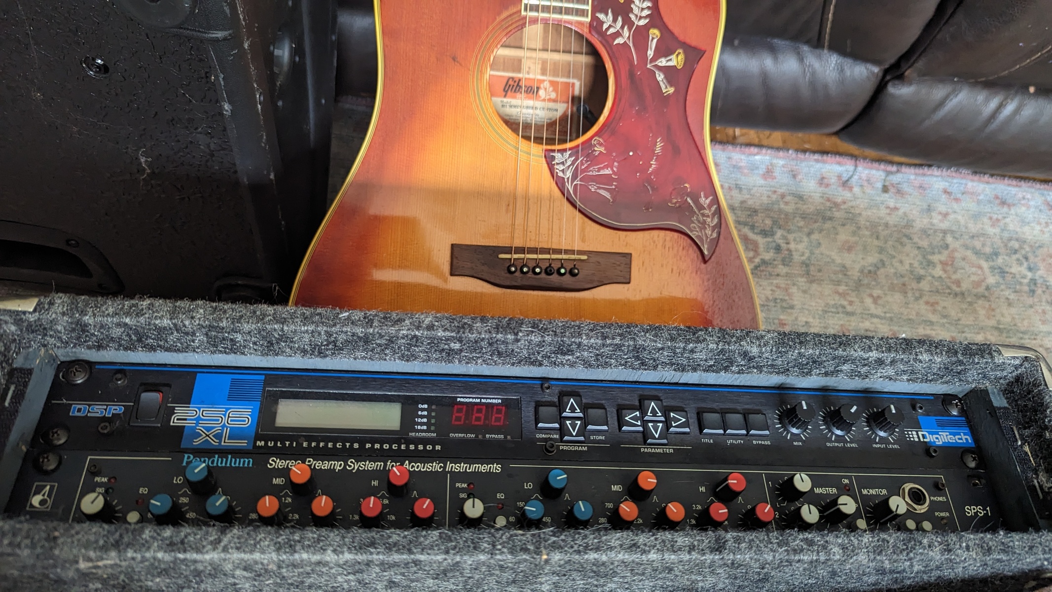 Country Music Gear Setup by rain_jaudon featuring Gibson Hummingbird and Pendulum SPS-1 Stereo Preamp