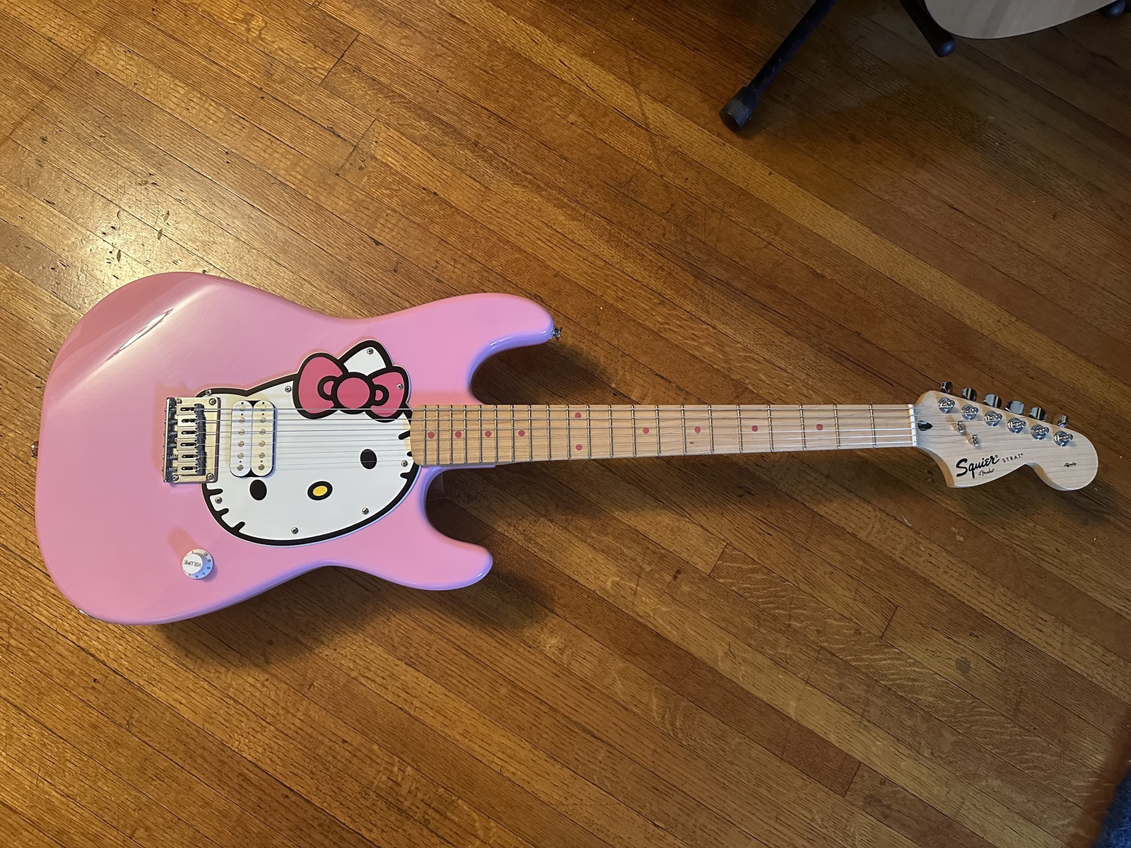 Metal Music Gear Setup by edgedancer featuring Squier Hello Kitty Stratocaster