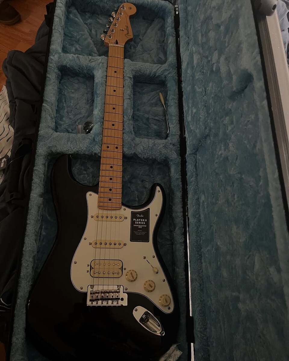 Music Gear Setup by evan_samano featuring Fender Player II Stratocaster HSS Electric Guitar